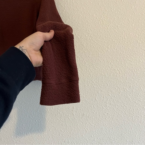 Paragon Women's Lounge Crew Neck Raglan Cropped Sweatshirt Size Small - Picture 5 of 10